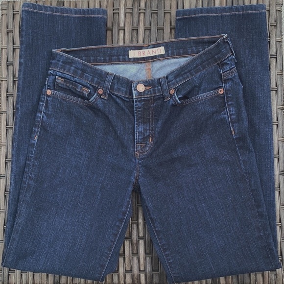 J BRAND Cigarette Leg Jeans - Pure Wash - Picture 8 of 15